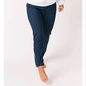 Zyia Navy Everywhere Zipper Joggers Size L